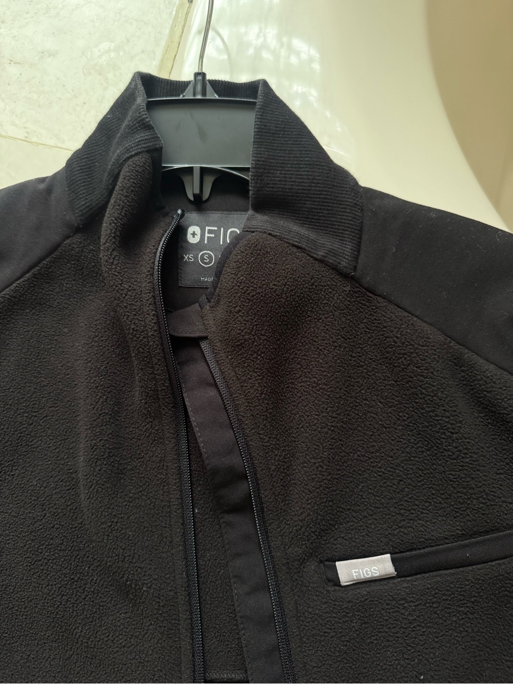 FIGS Utility Jacket - Picture 3 of 4